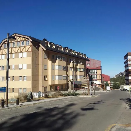 Apartamentos Sueno Nevado Con Piscina A Pie De Telesilla Sierra Nevada Exterior photo